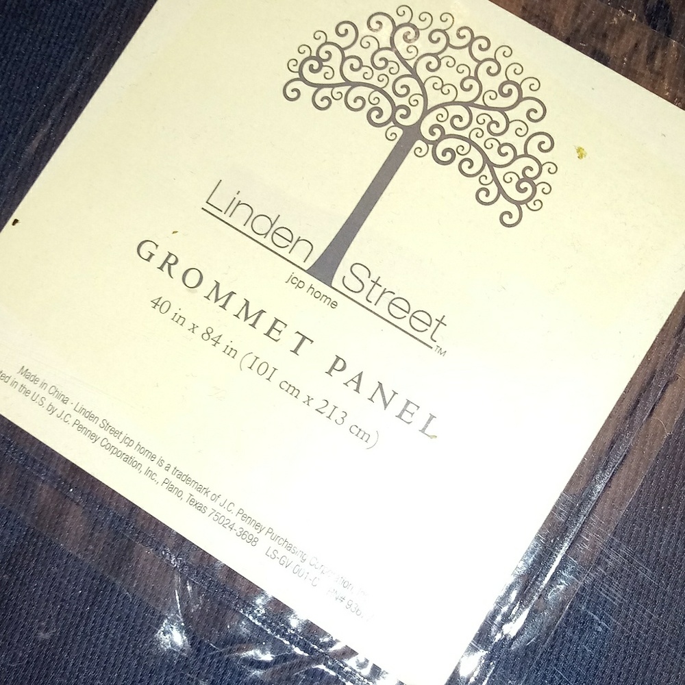 Linden Street GrommetThermal Lined Panel